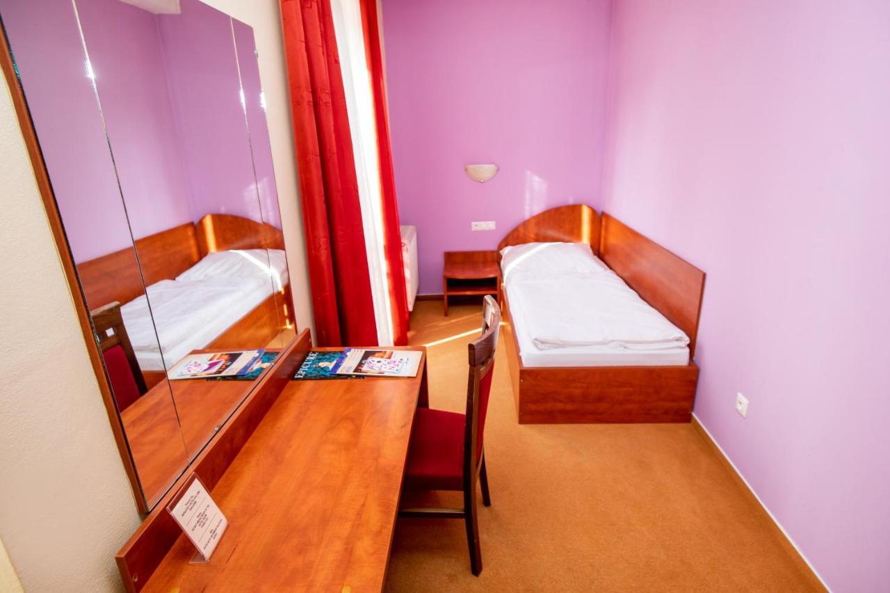 Hotel Boss Zilina Exterior photo