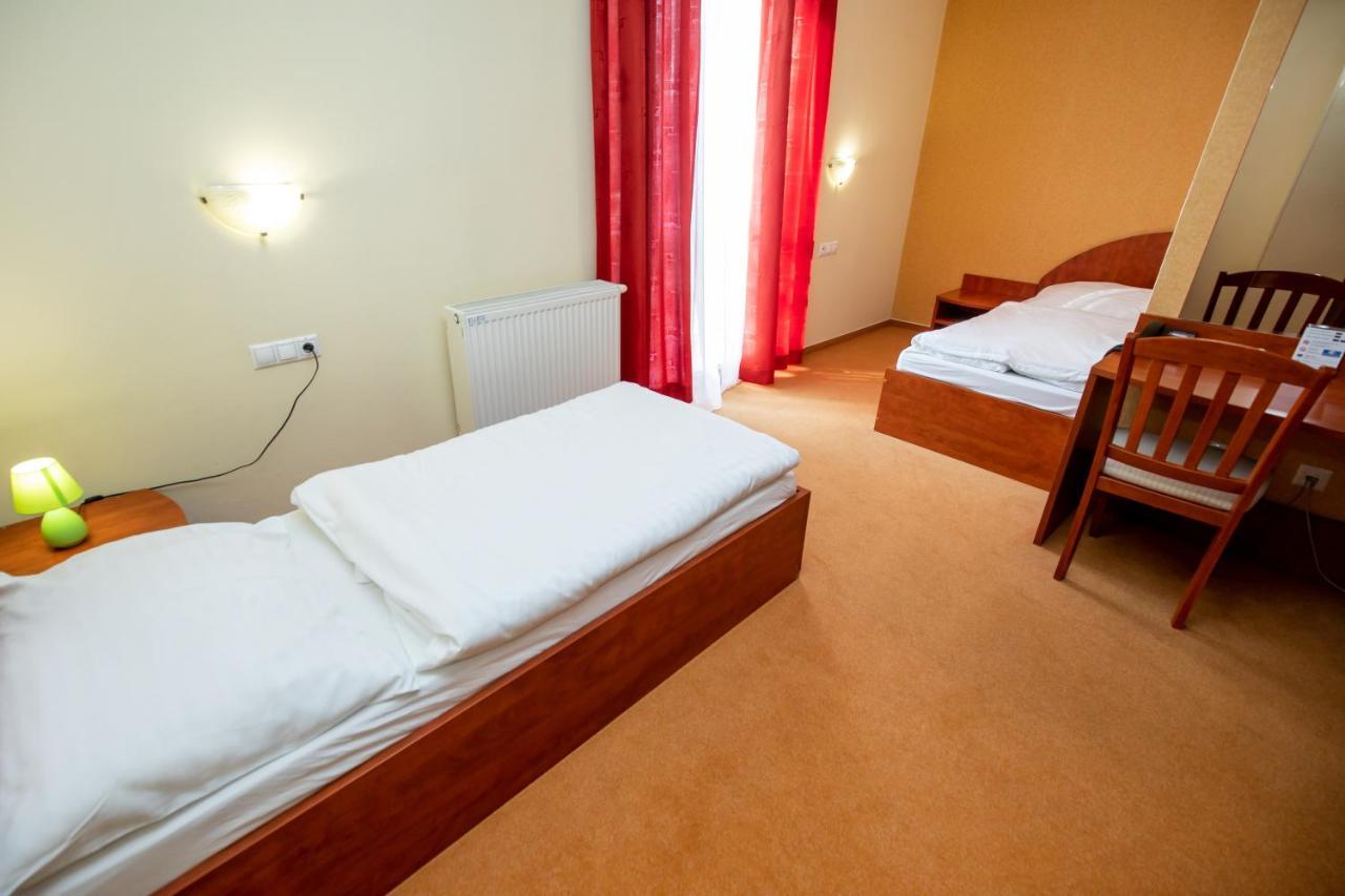 Hotel Boss Zilina Exterior photo