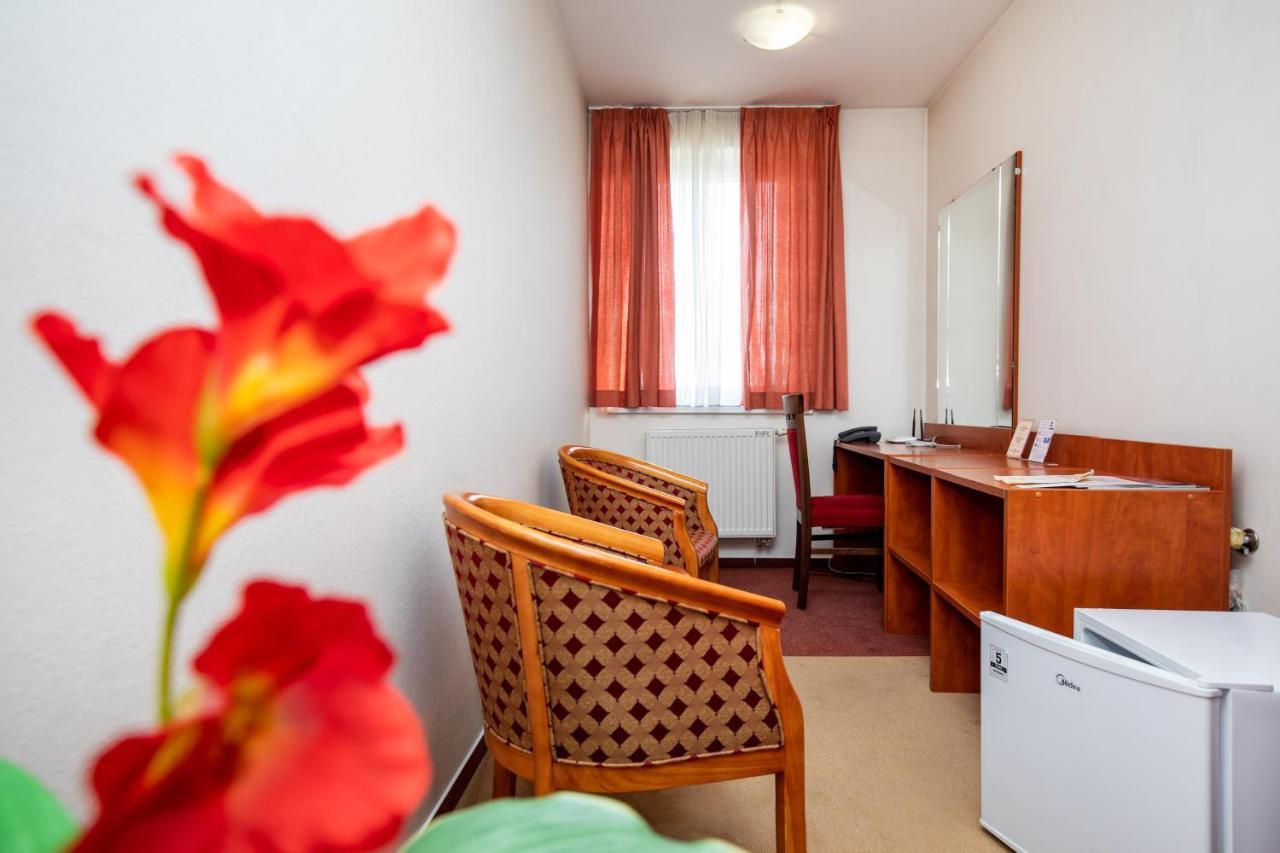 Hotel Boss Zilina Exterior photo