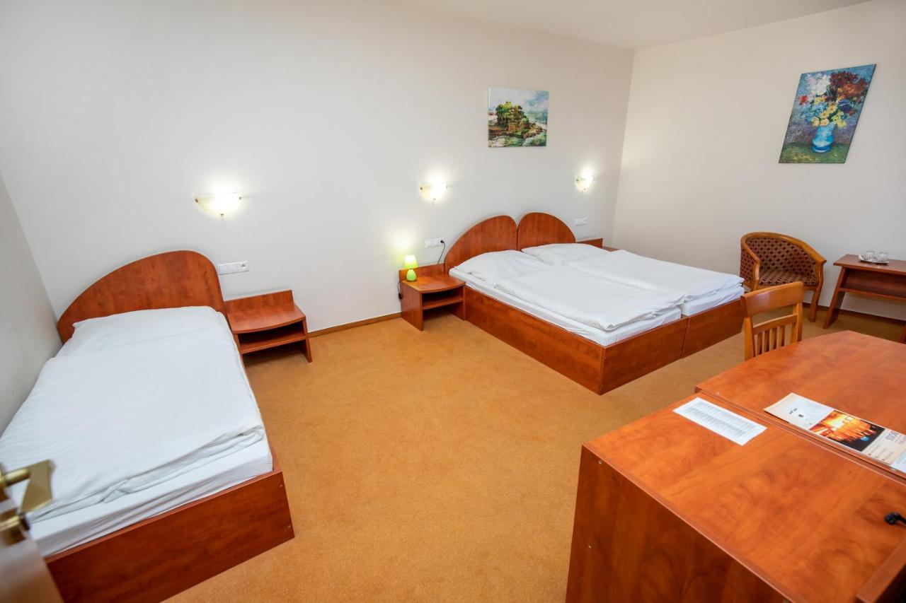 Hotel Boss Zilina Exterior photo